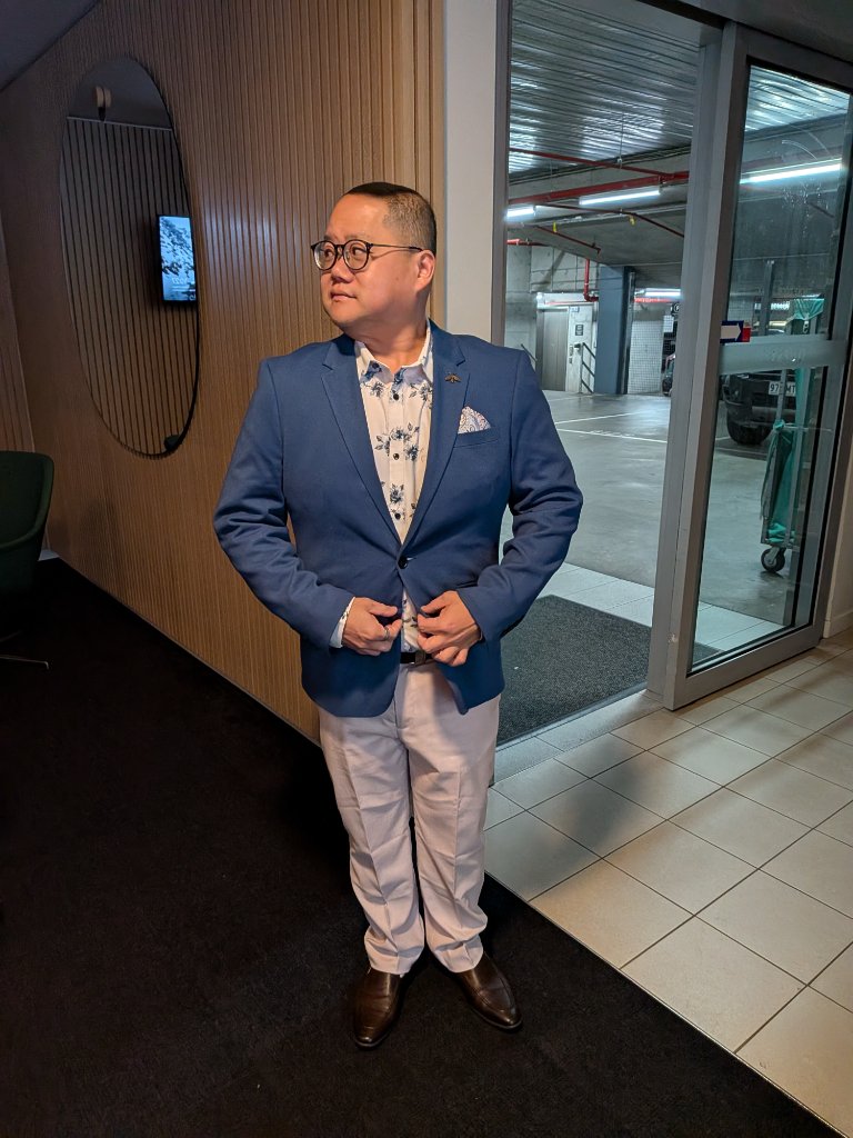 Shared outfit photo